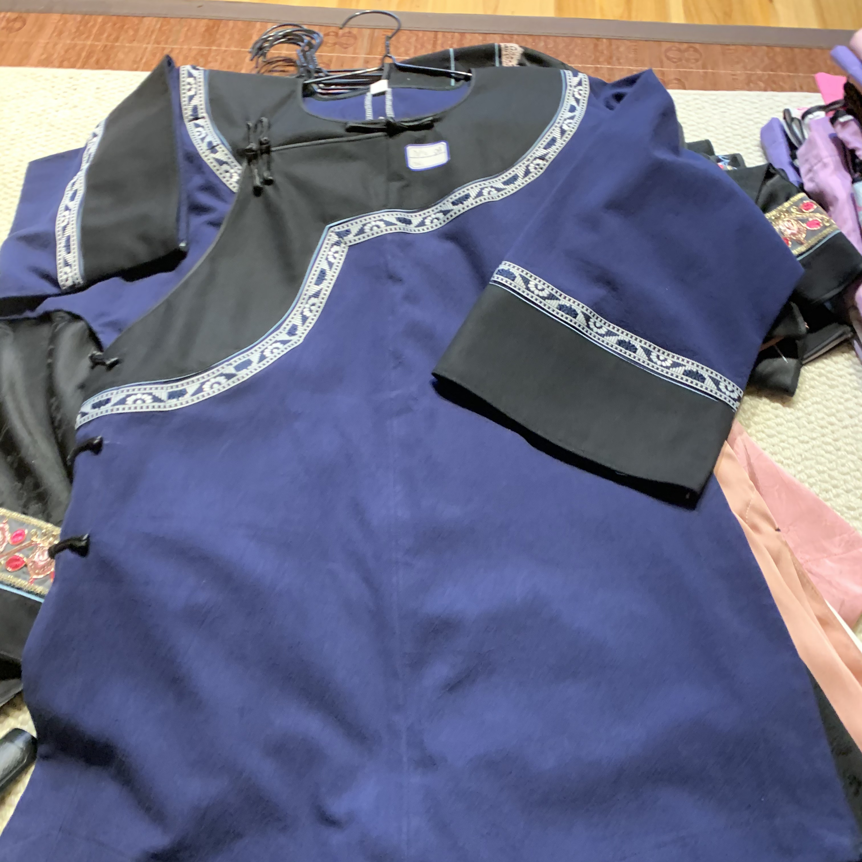 清仓1件S M L XL 2XL码80～145斤以内苗族百搭黑色条纹素款