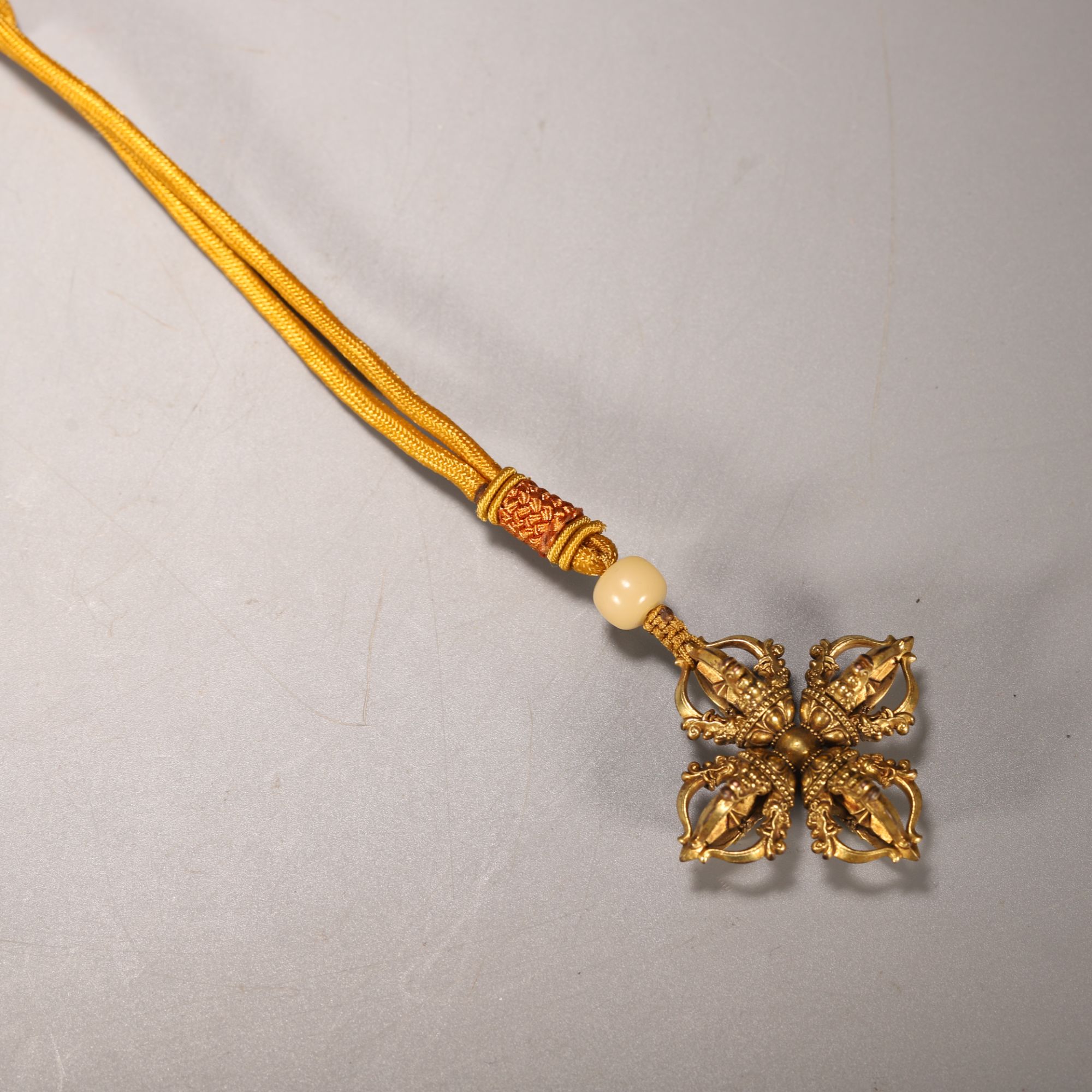 HY07 清代 铜鎏金十字金刚杵挂坠