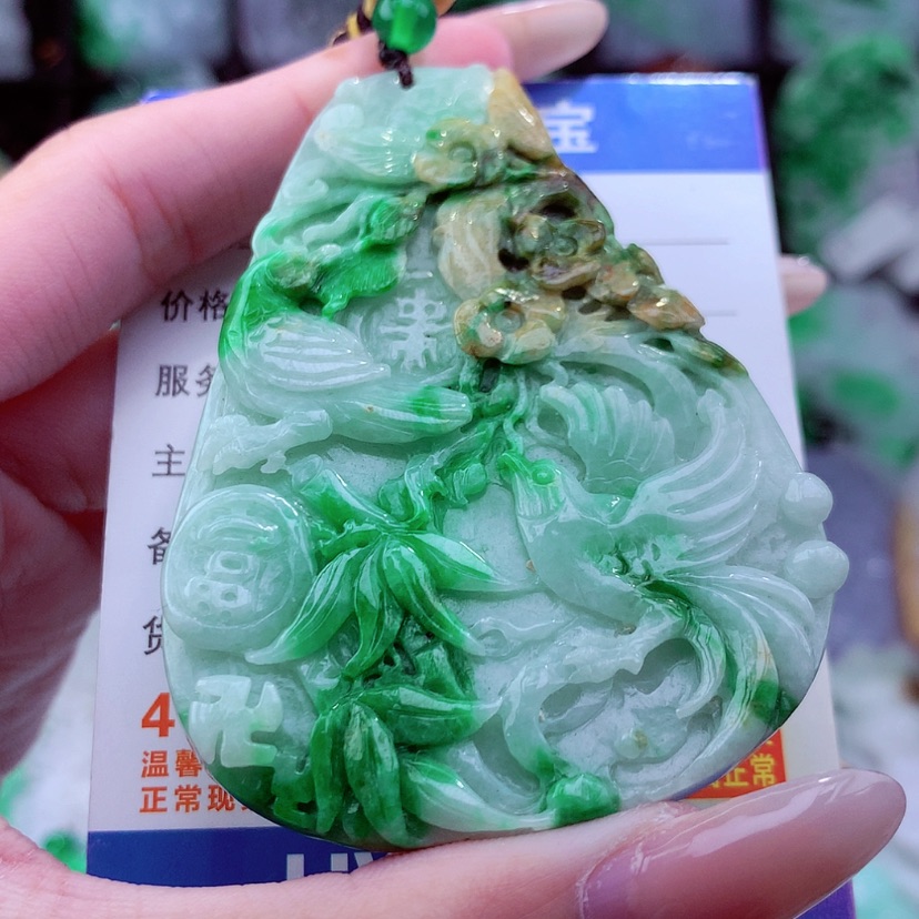 【闪购商品】翡翠颈饰未镶嵌天然