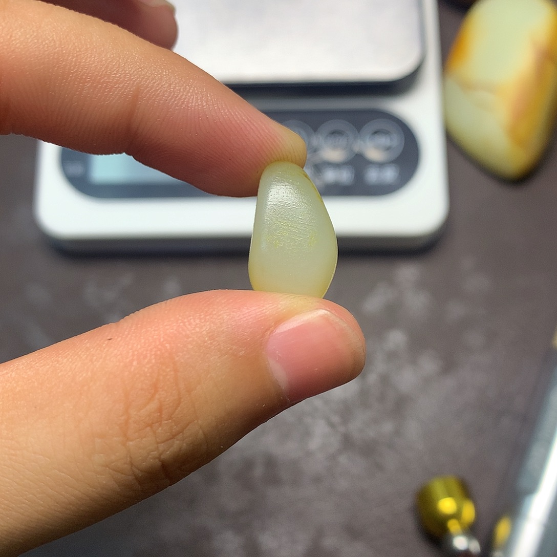 和田玉（糖玉）未镶嵌挂件