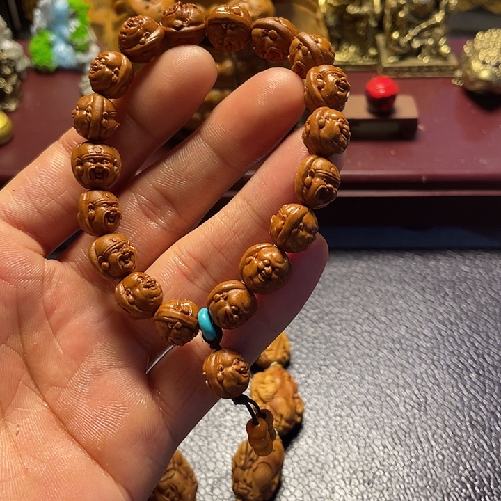 龙纹桃核雕刻双面财迷