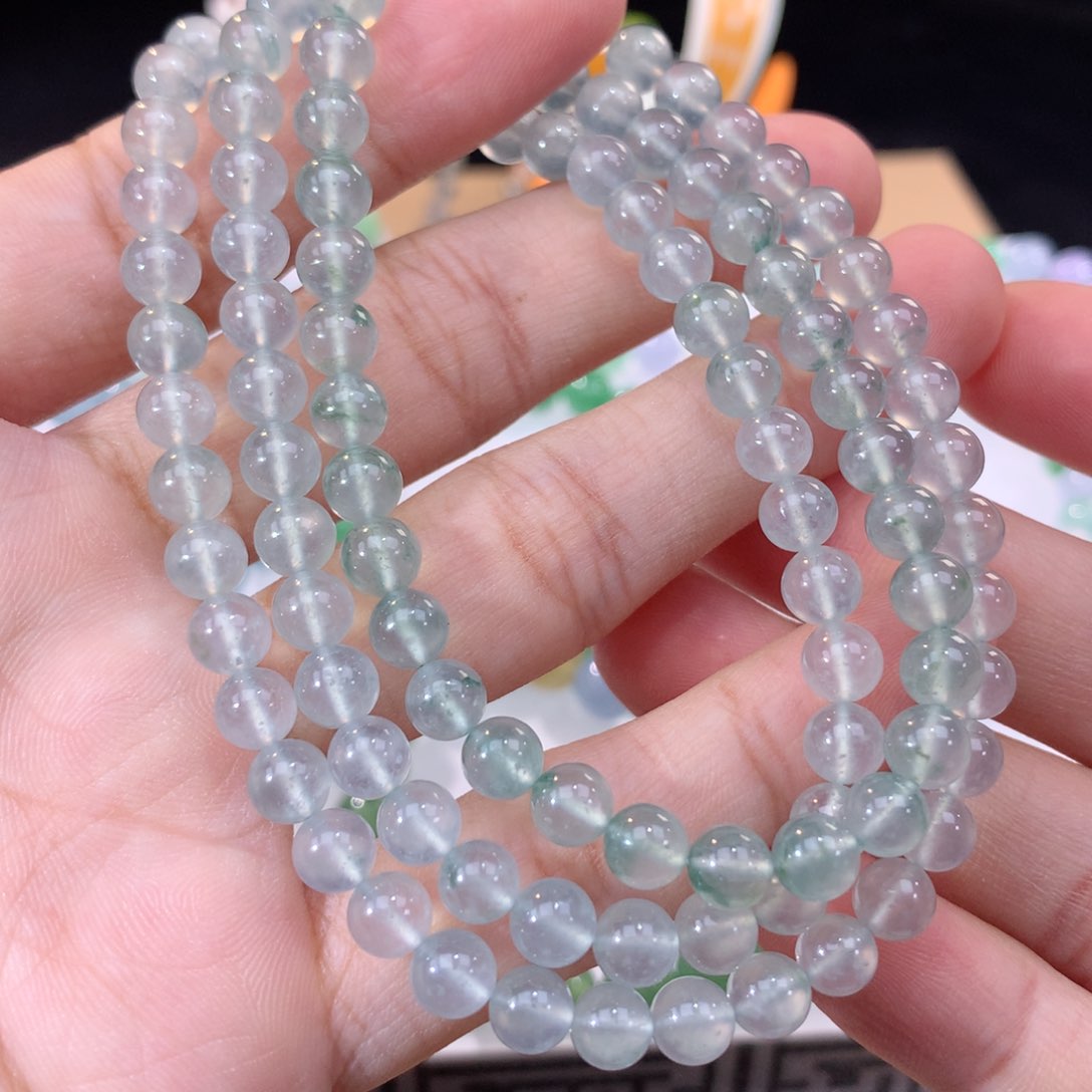 翡翠手链未镶嵌翡翠