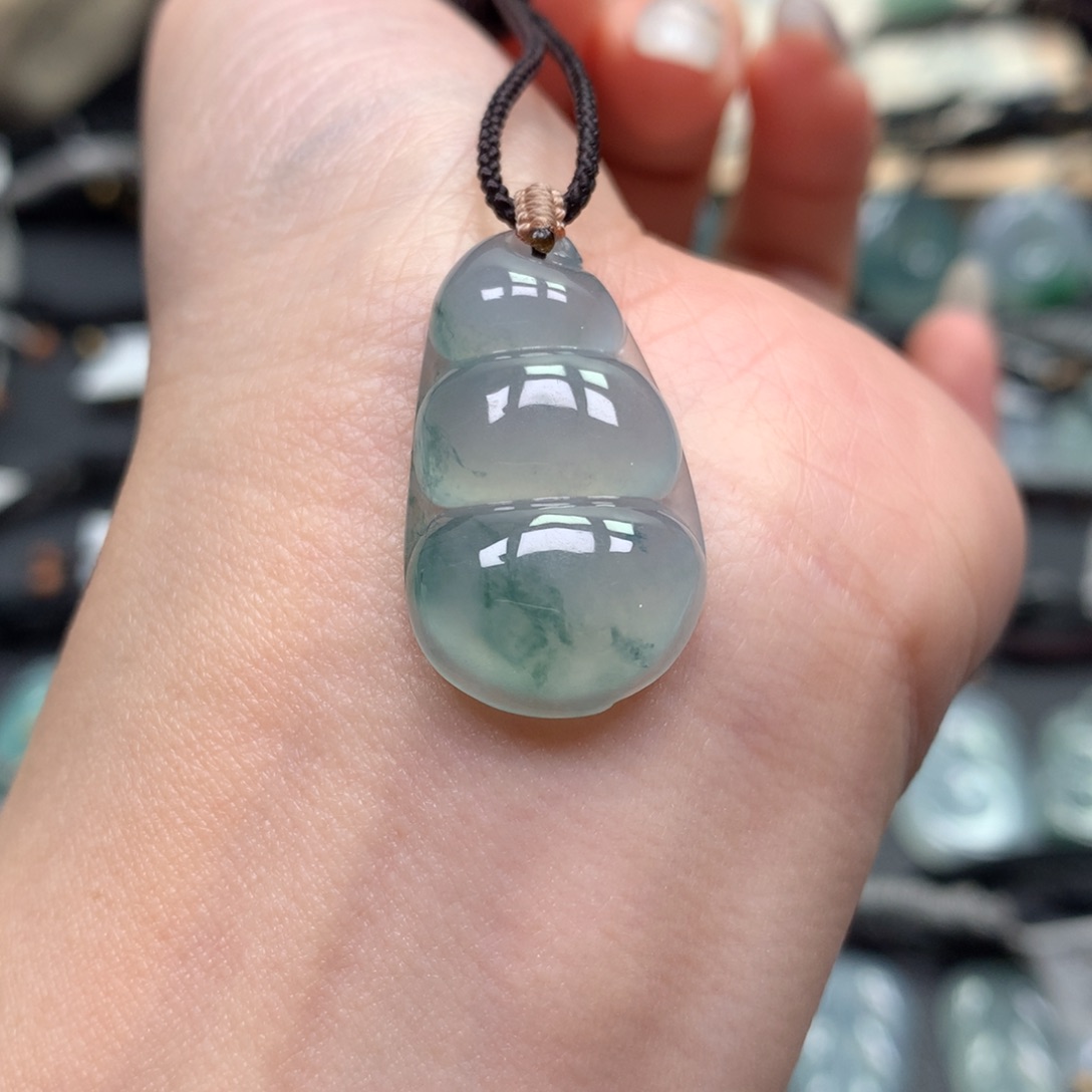 翡翠颈饰未镶嵌豆子