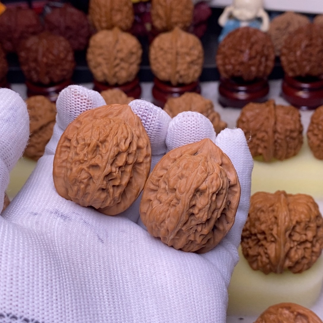 装***傻吊坠文玩核桃赤龙鸡心