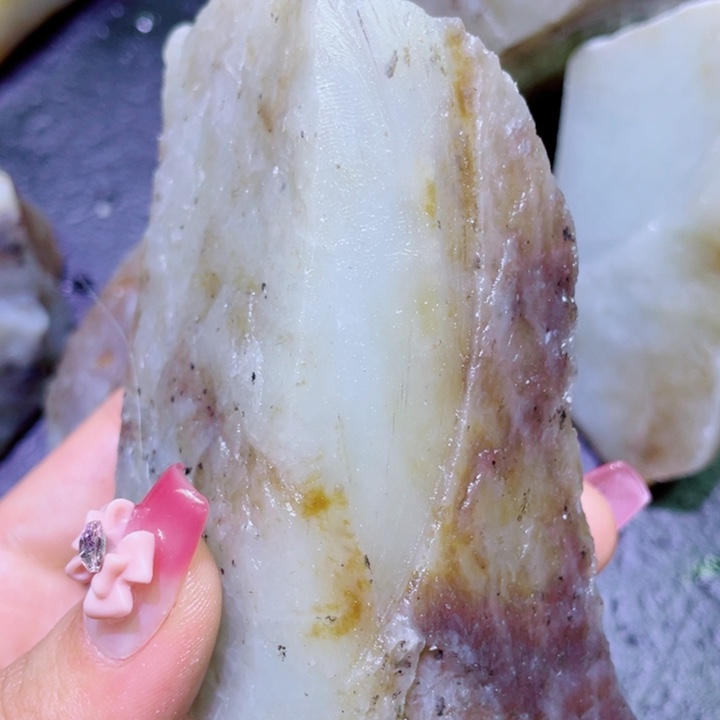 和田玉未镶嵌珠宝半成品