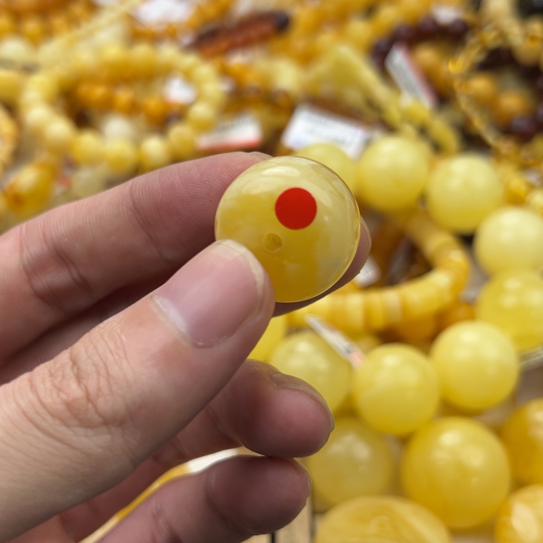 琥珀珠宝奇石未镶嵌