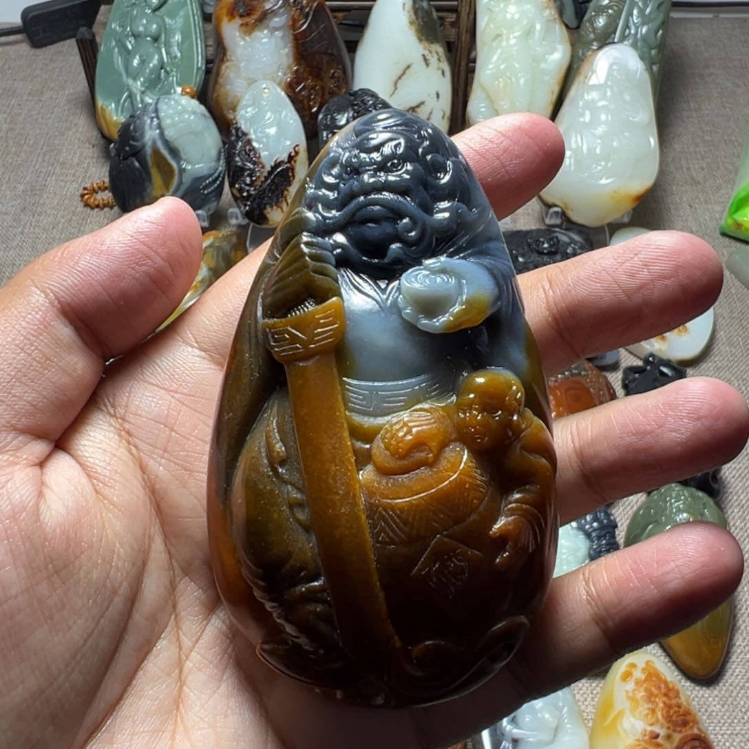 和田玉挂件未镶嵌钟馗