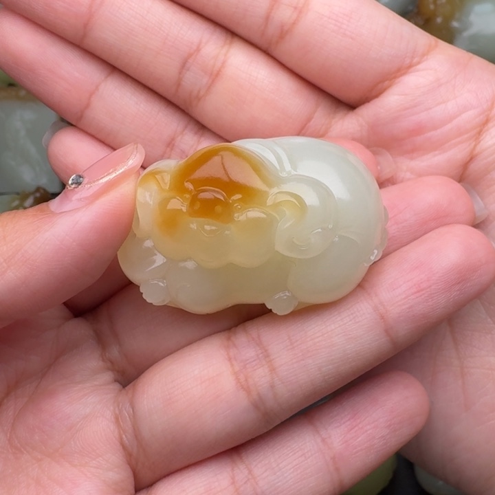 和田玉颈饰未镶嵌春*