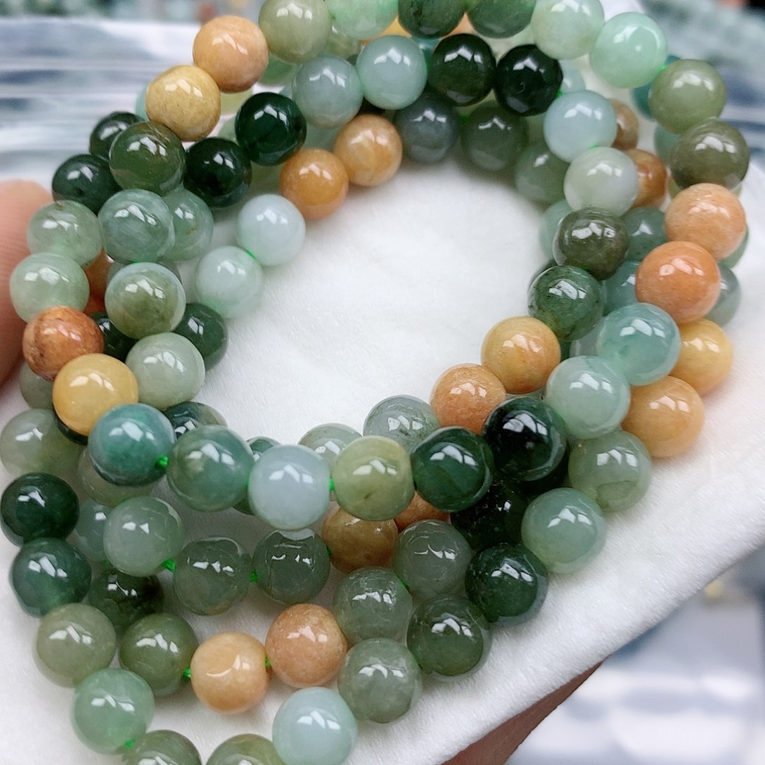 翡翠颈饰未镶嵌手串