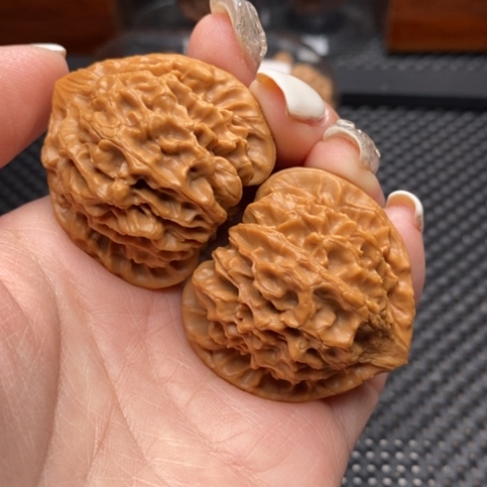 文玩核桃吊坠40全品龙门剑