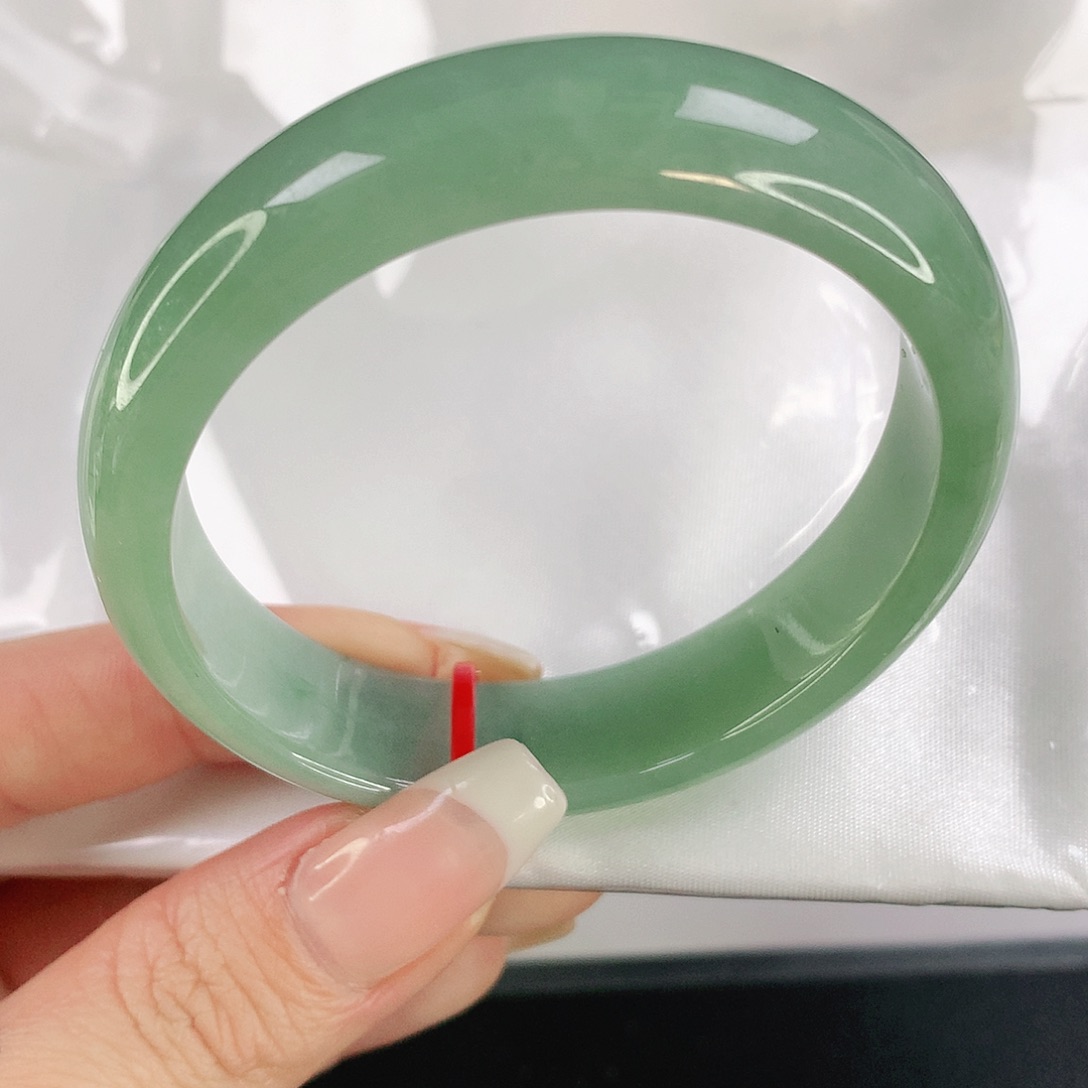 翡翠手镯未镶嵌0095翡翠