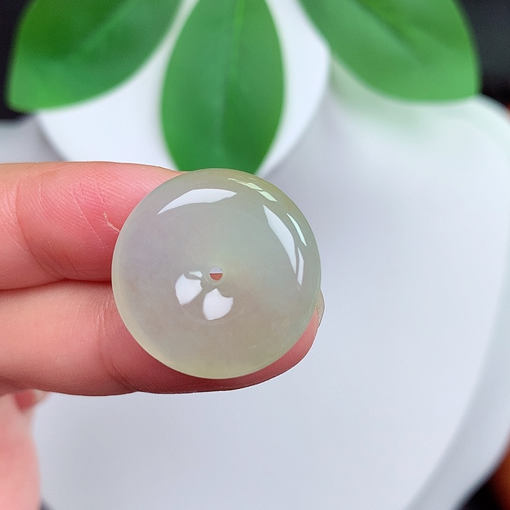 颈饰未镶嵌翡翠平安扣 20.9x5.4mm