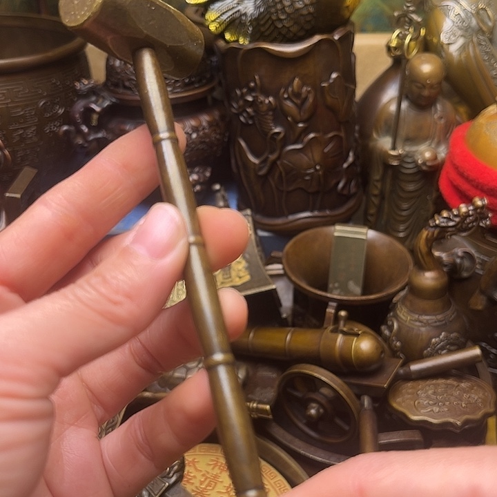 精美铜器批发档口