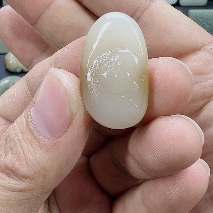 和田玉吊坠未镶嵌