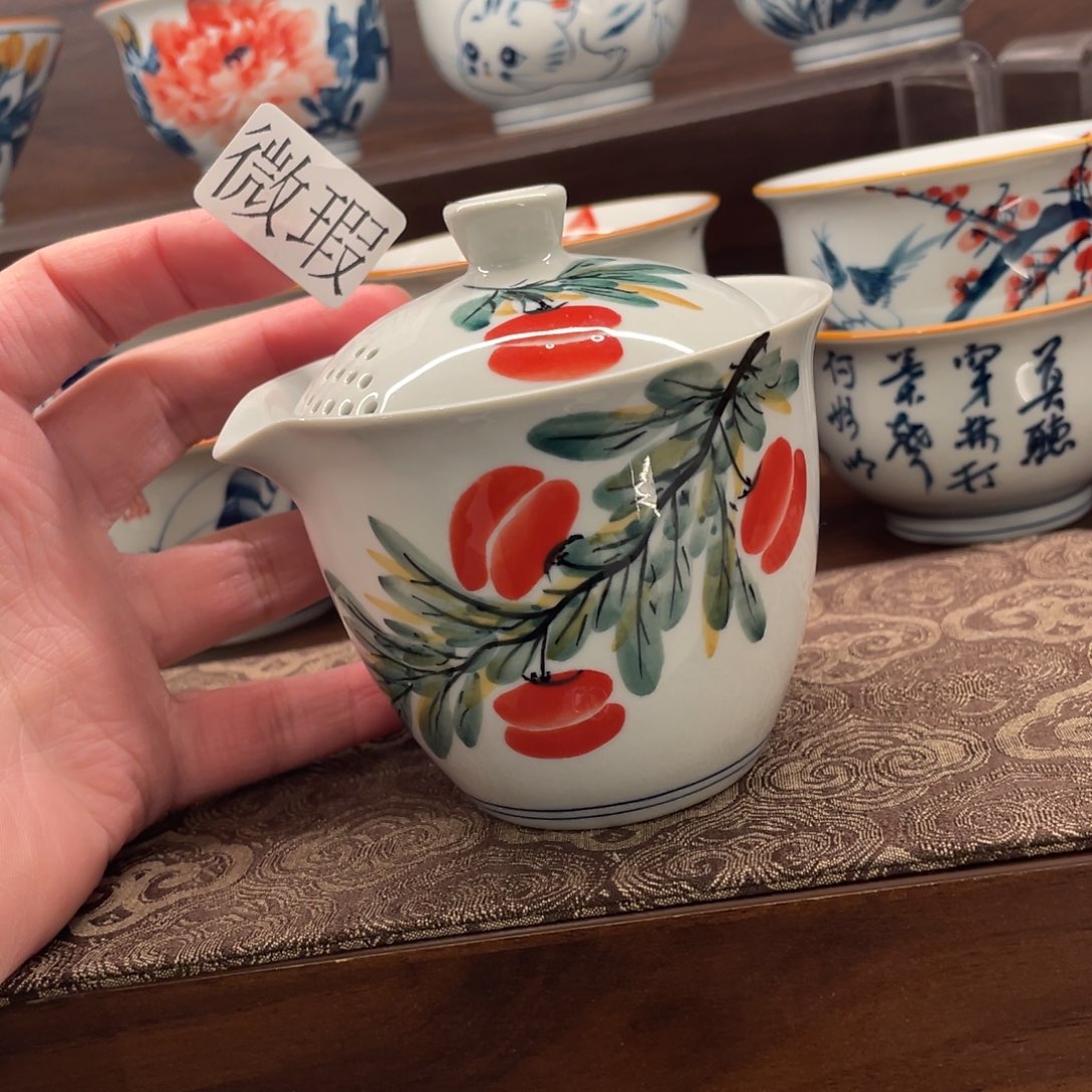 釉下手绘茶具微瑕
