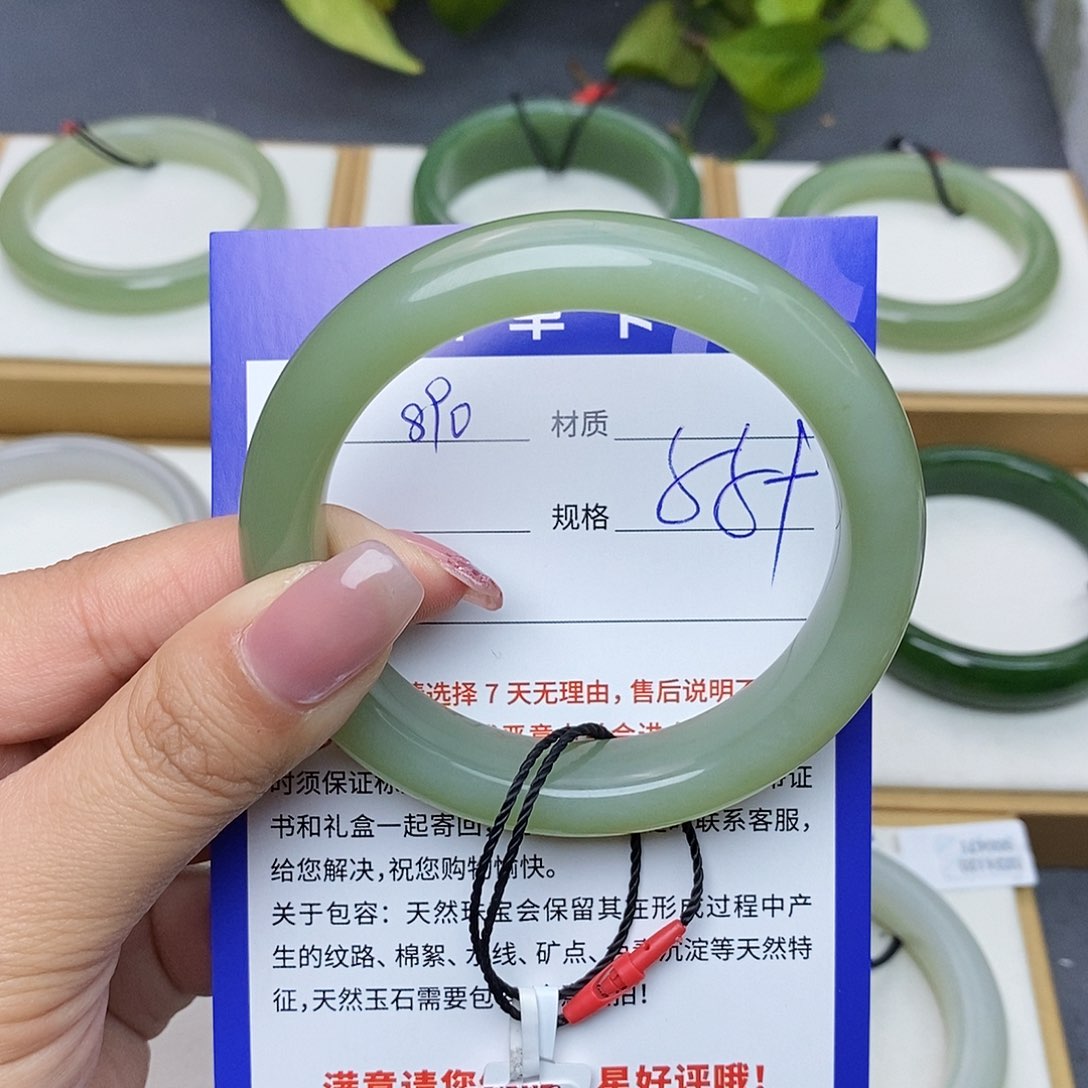 和田玉手镯未镶嵌Bm 