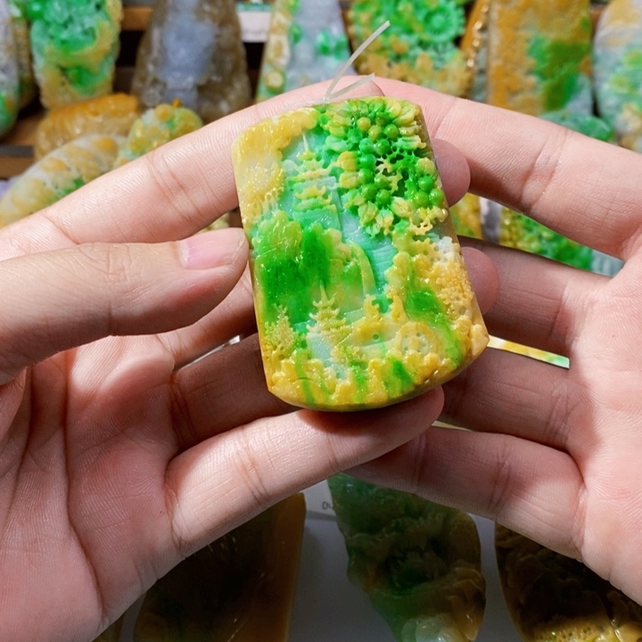 未镶嵌定制翡翠宏*翡翠