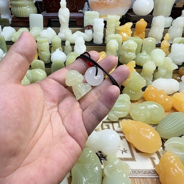 石材好看的亲把件小狗