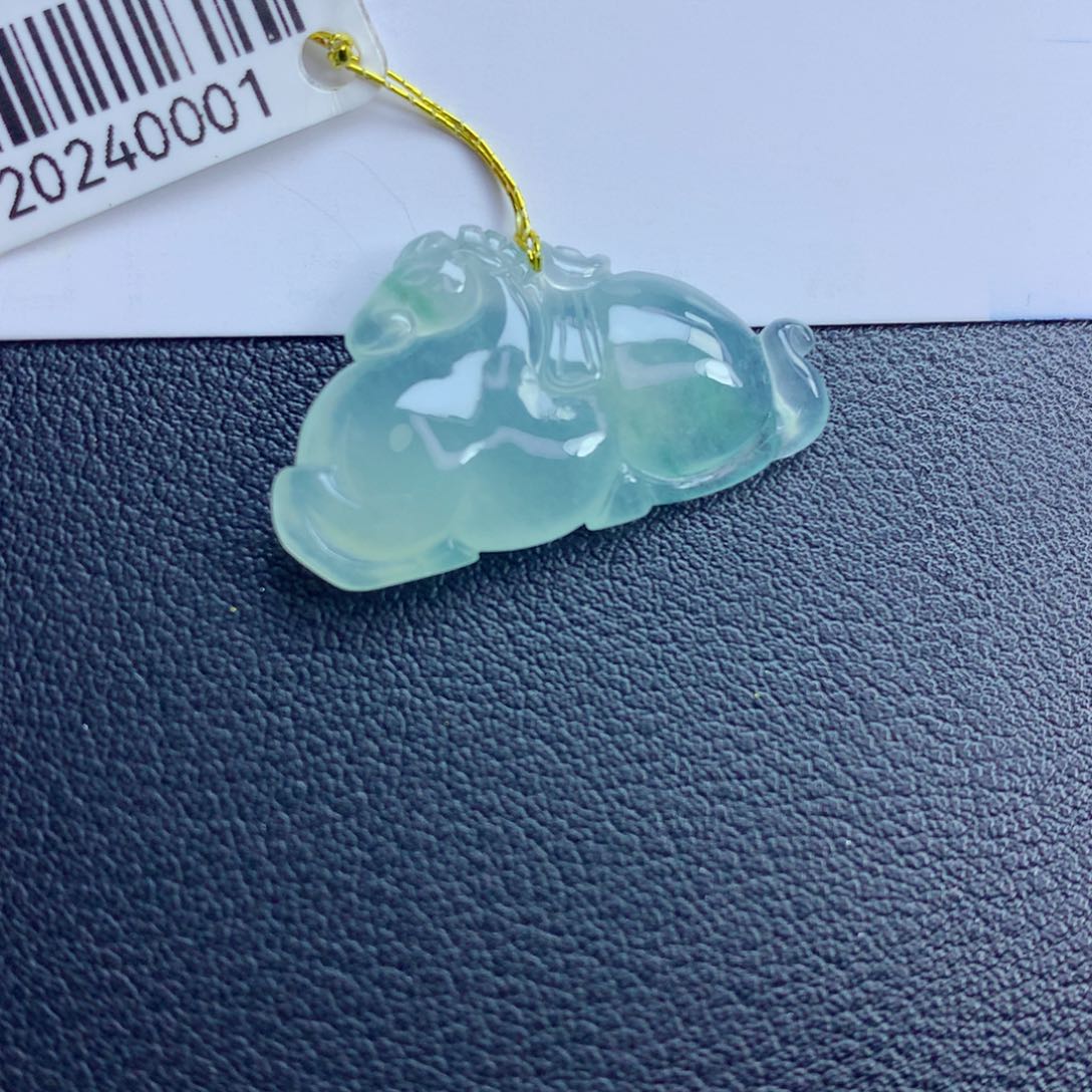 翡翠颈饰未镶嵌马
