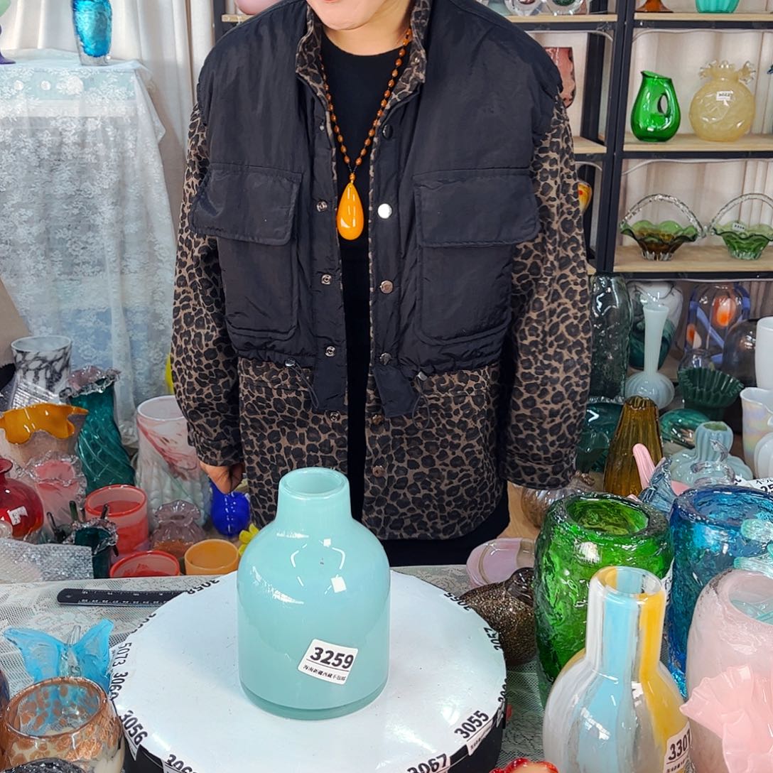 3259 家悦琉璃工艺品不完美