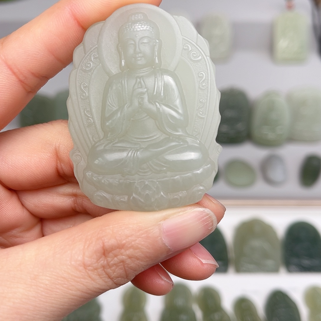 和田玉颈饰未镶嵌正***餐