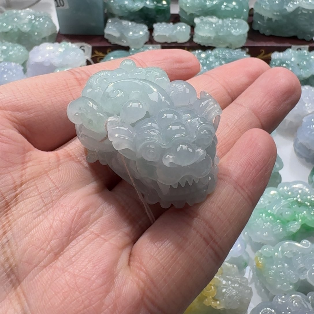 定制翡翠未镶嵌貔貅