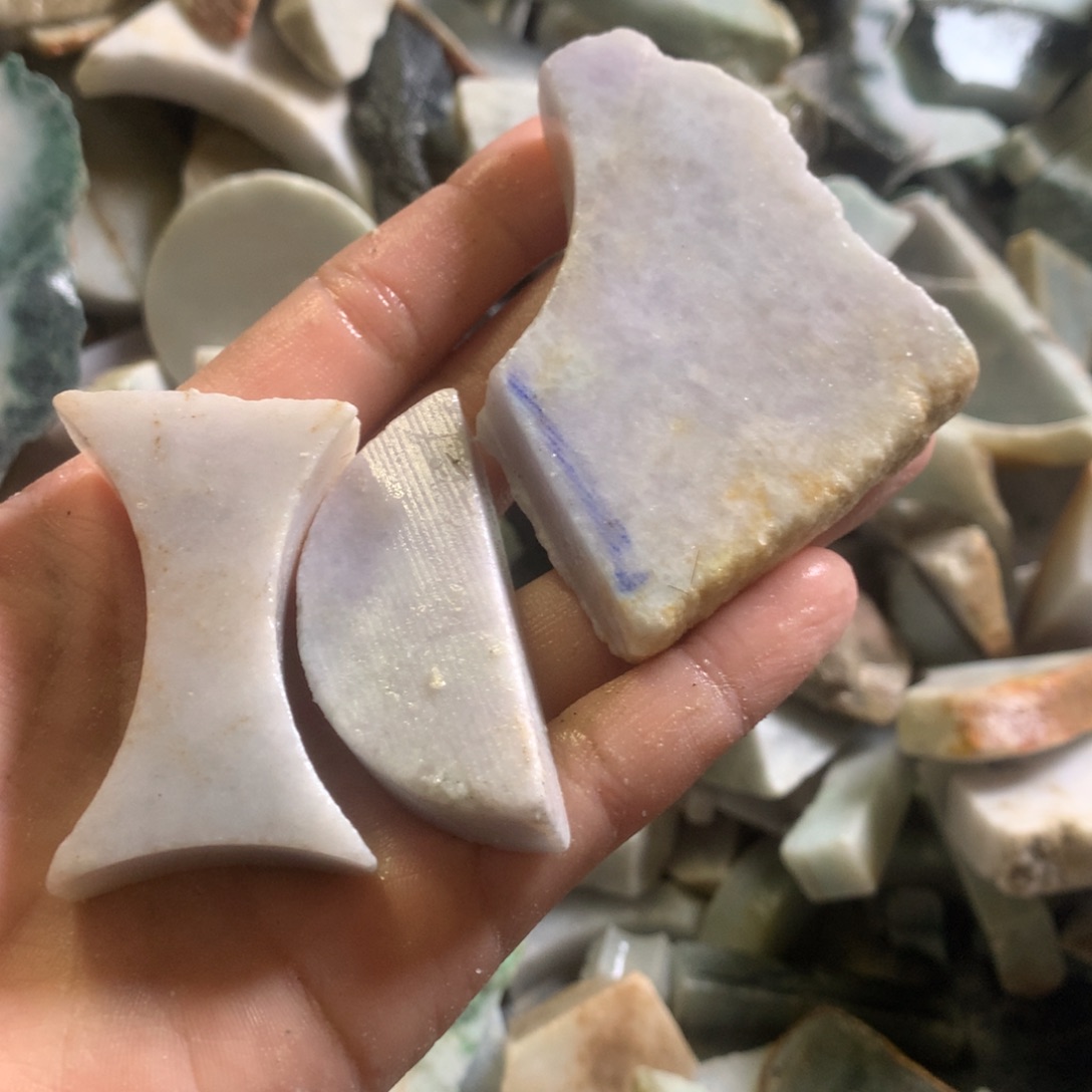 翡翠颈饰未镶嵌缅甸翡翠