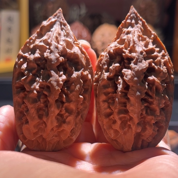 文玩核桃吊坠苍龙36