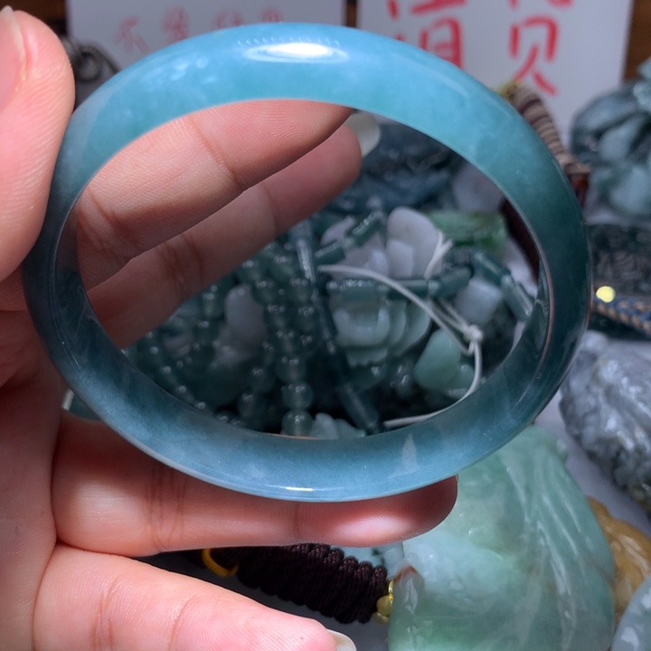 翡翠颈饰未镶嵌保真天然A货翡翠57.7