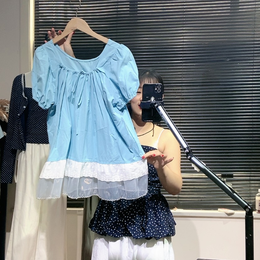 【闪购商品】湖蓝色小衫