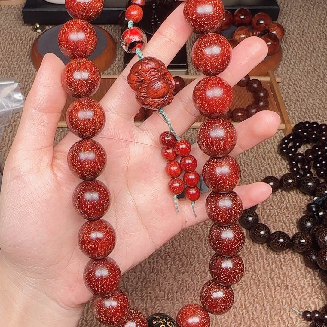 晓***敏檀香紫檀（小叶紫檀）Q258