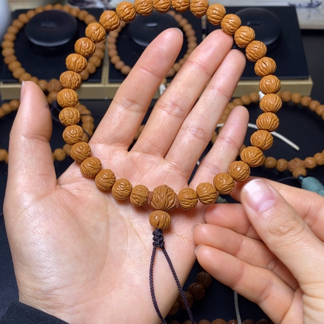 胖****手串桃核秦岭文玩桃核手持
