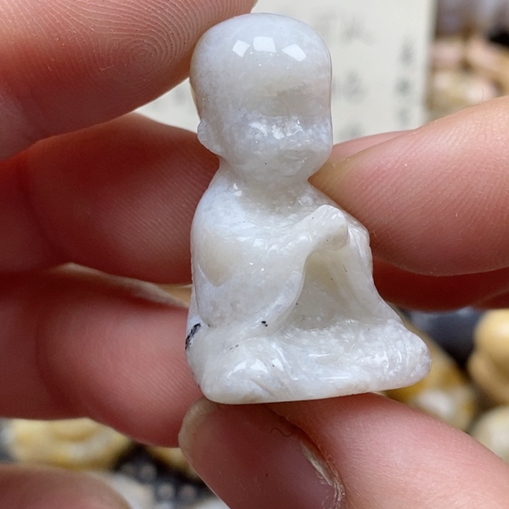 颈饰未镶嵌硅化珊瑚（珊瑚玉）有瑕 小摆件