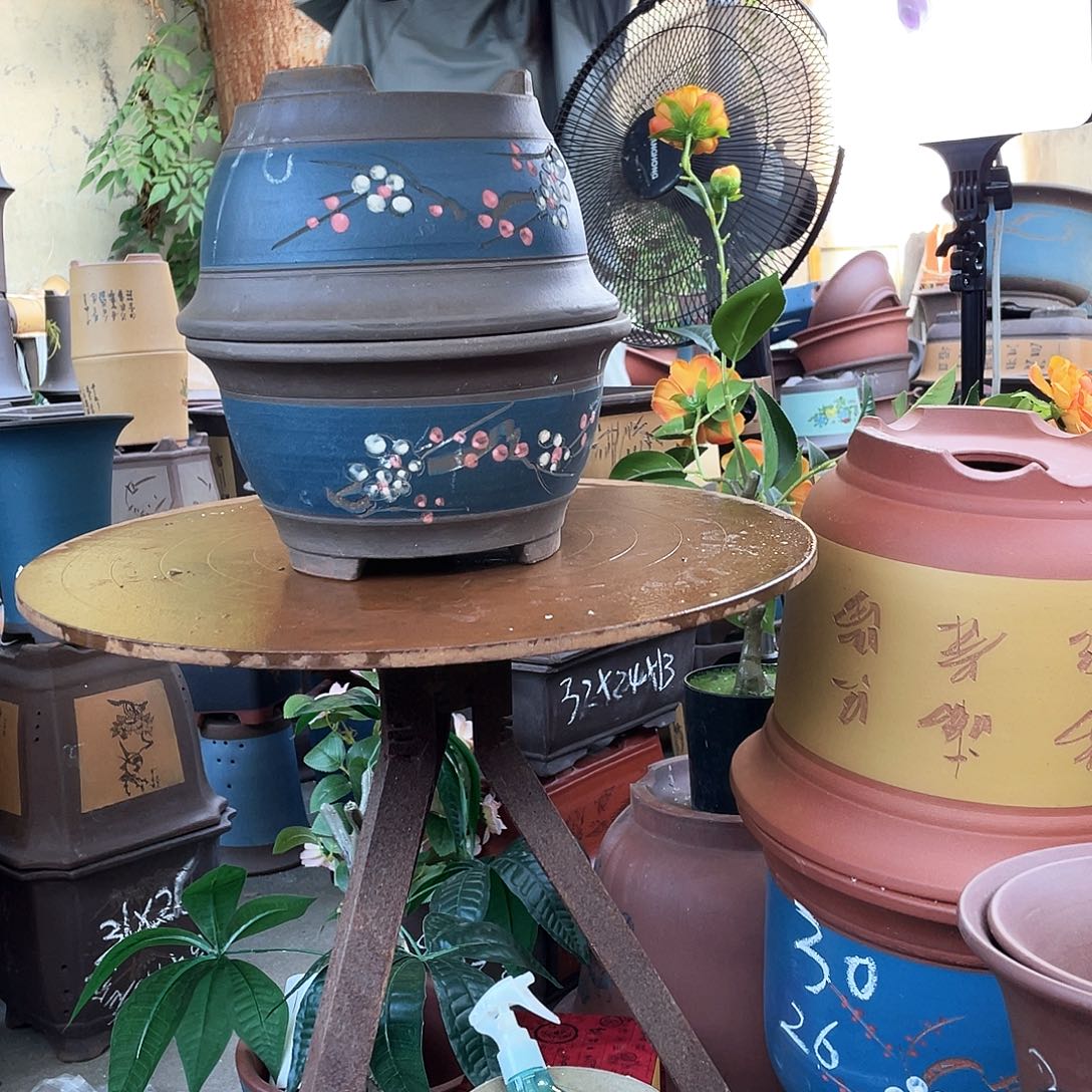 蓝富贵点菜中一对花盆，现在