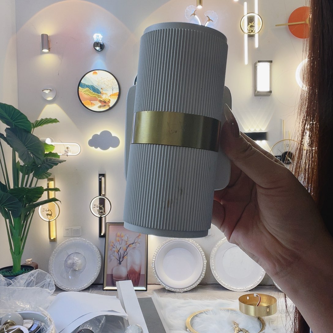 白色充电款白光一个