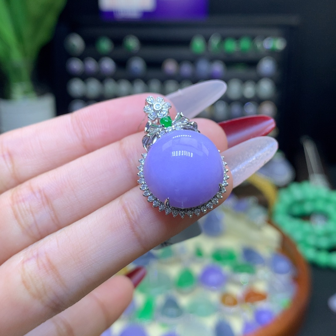 翡翠颈饰18K金镶嵌天然