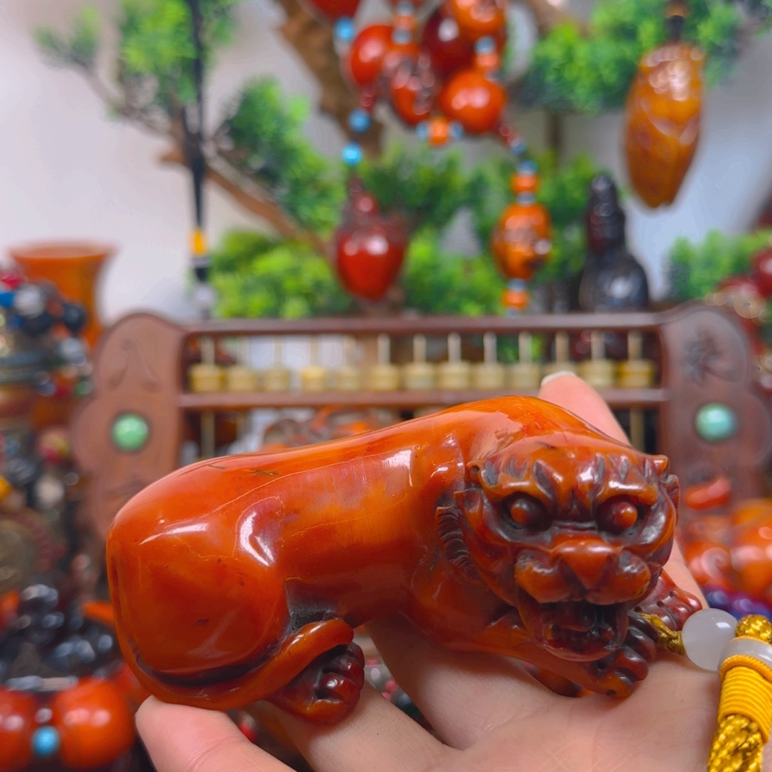 琥珀裸石未镶嵌手把