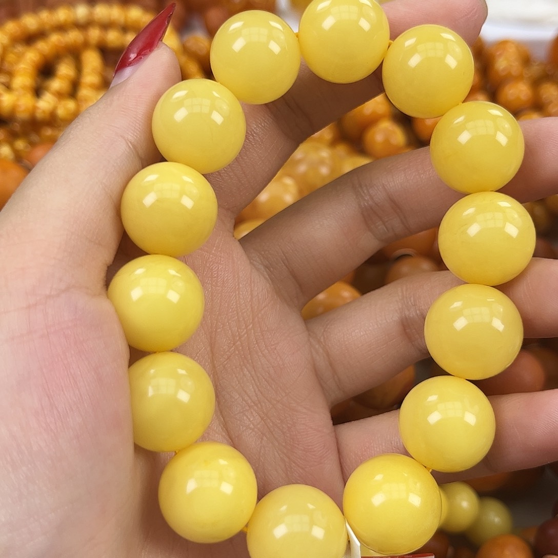 琥珀颈饰未镶嵌蜜蜡