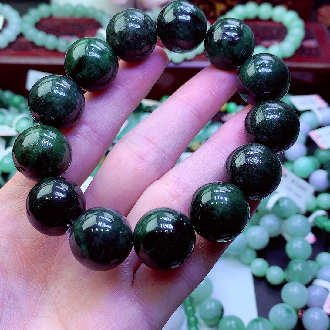 翡翠未镶嵌毛衣链