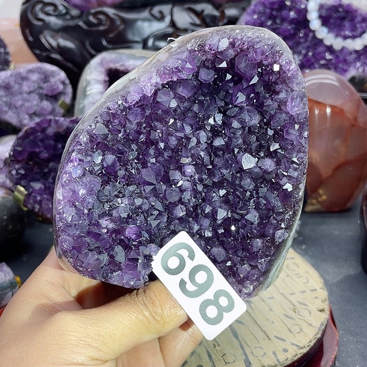 未镶嵌水晶大型摆件（非配饰）