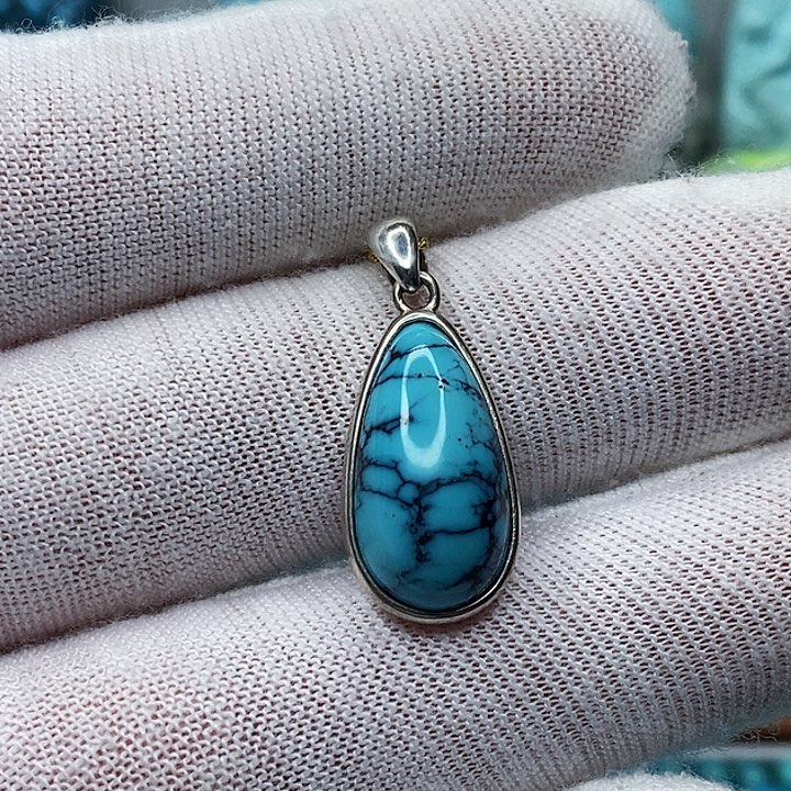 绿松石未镶嵌天然原矿 地大质检