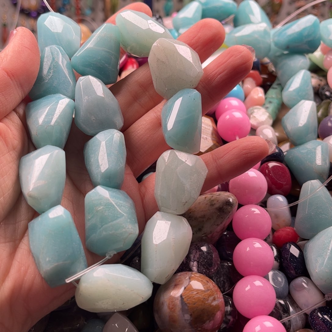 石英质玉珠宝奇石未镶嵌图