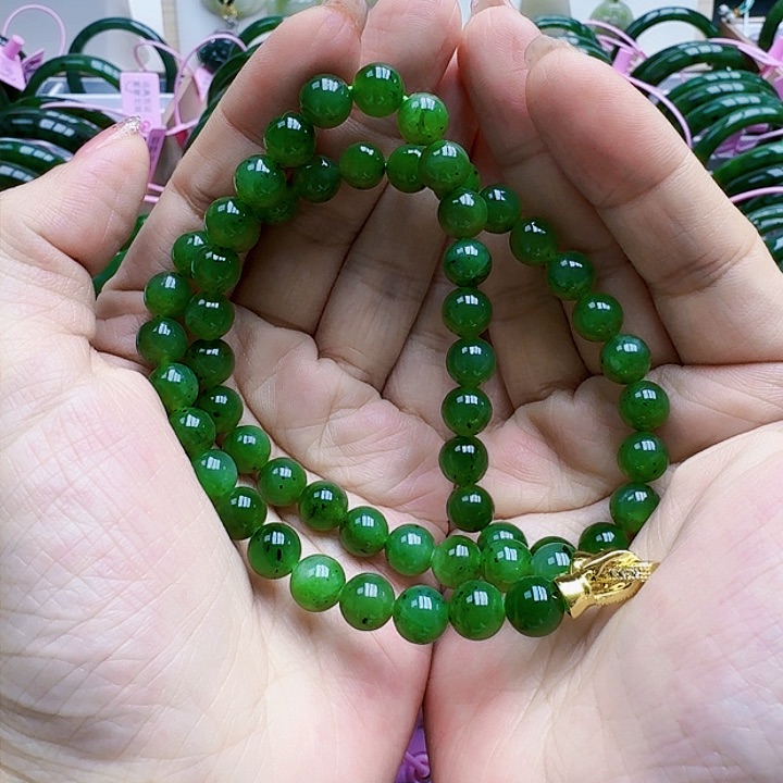 和田玉（碧玉）串珠未镶嵌