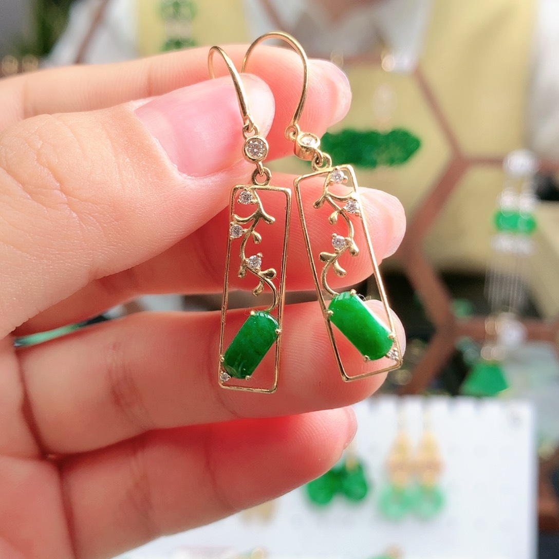 翡翠耳饰18K金镶嵌耳饰