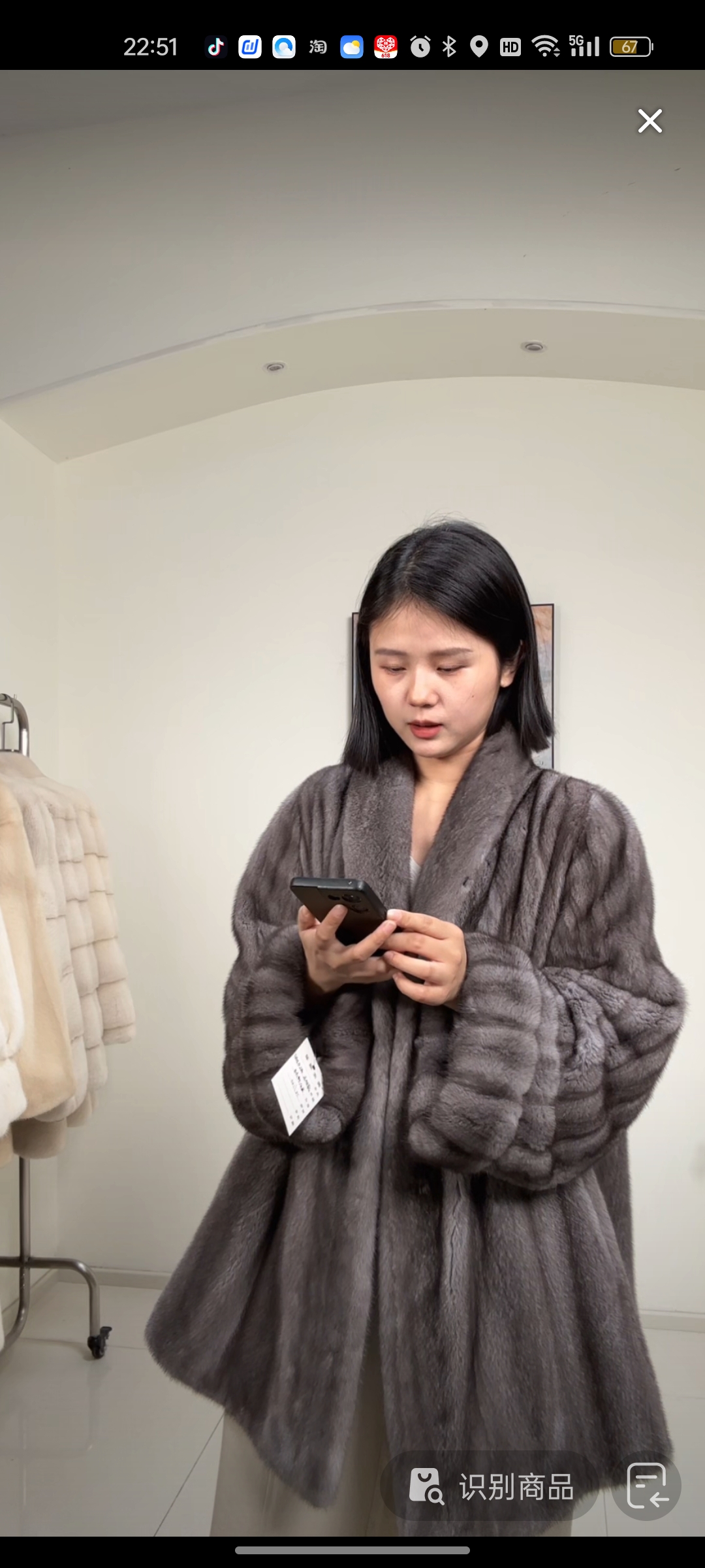 铁灰小母皮全抽刀工艺款青果领气质轻熟风网红毛毛外套