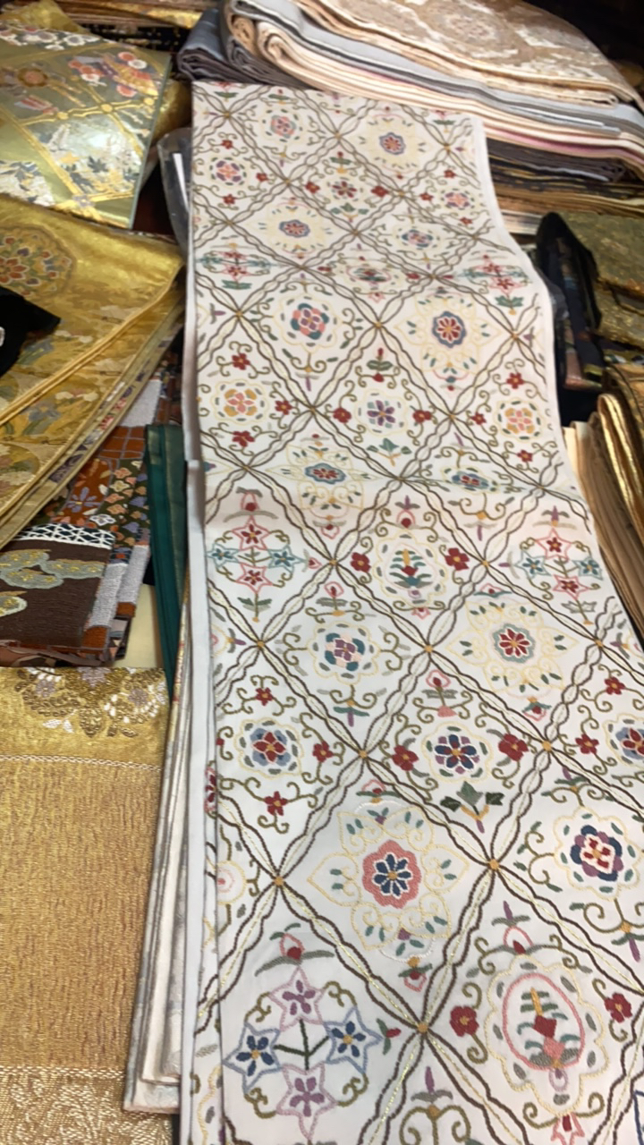 唐锦桑蚕丝正绢面料