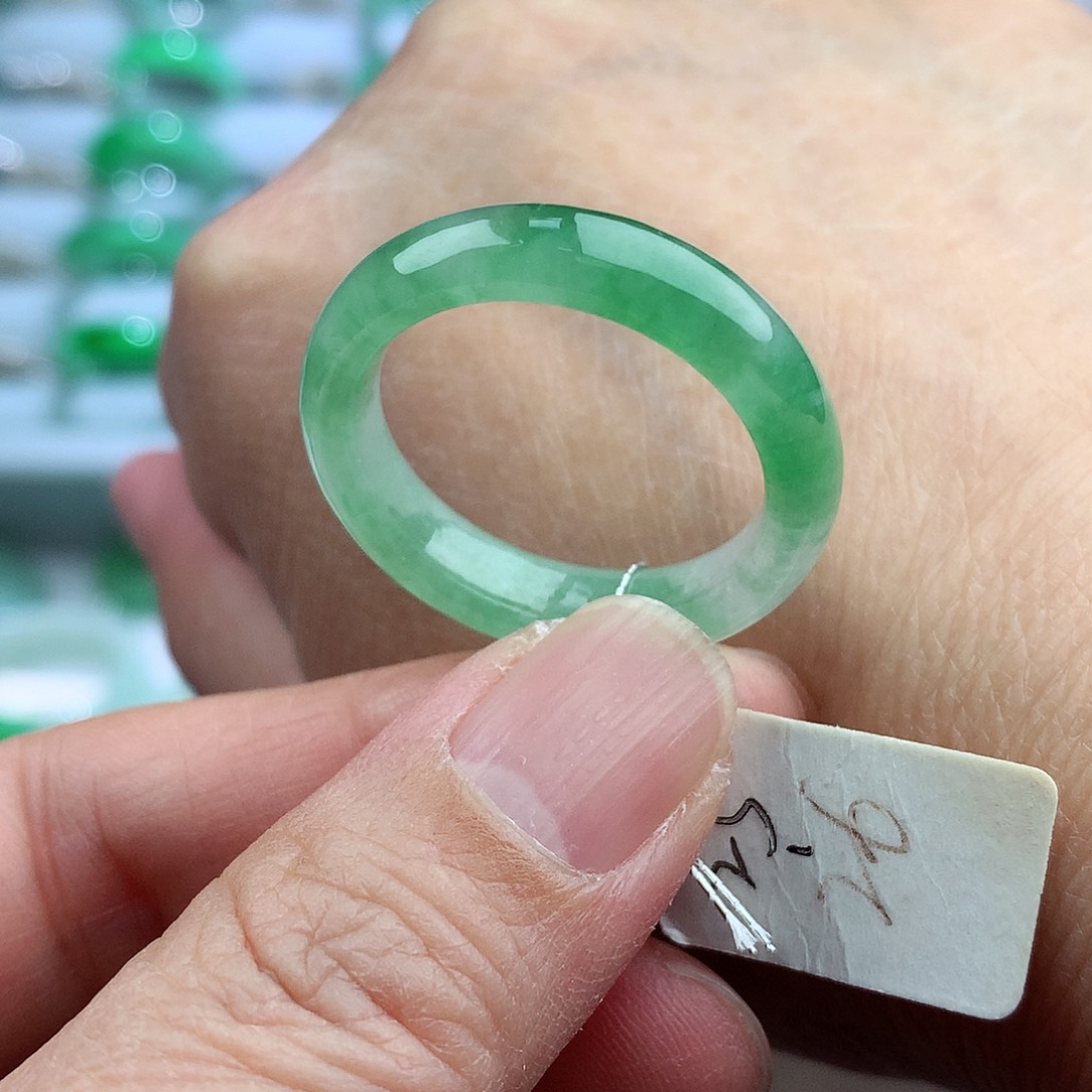 未镶嵌戒指翡翠陈**.25号