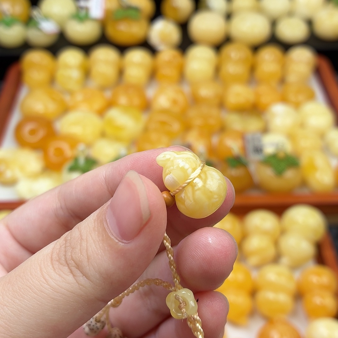 蜜蜡未镶嵌裸石蜜蜡