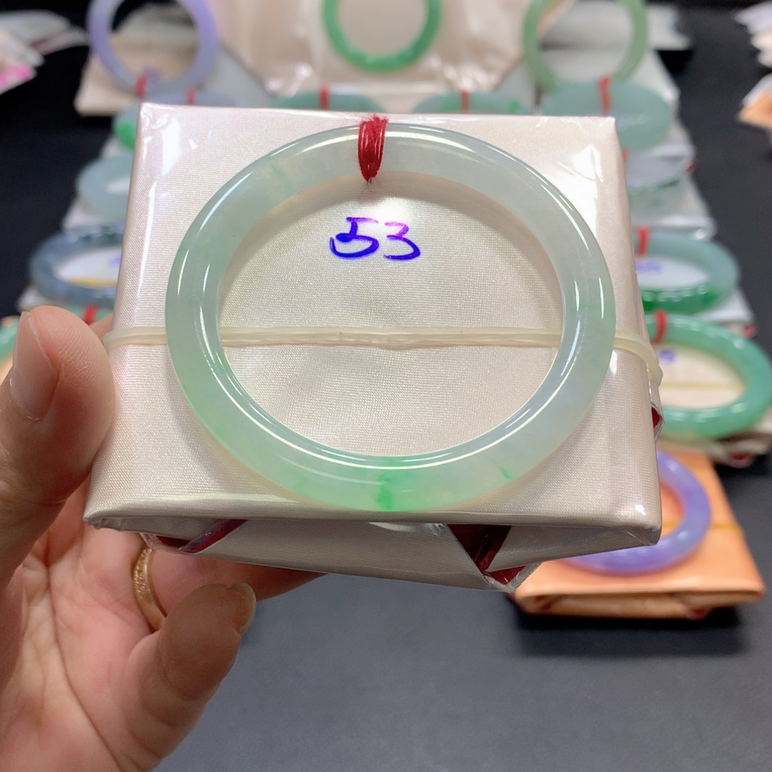 翡翠未镶嵌手镯53圈口