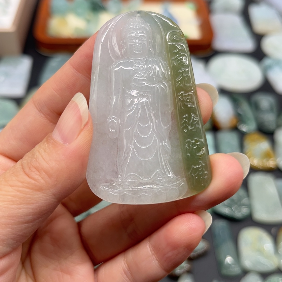 翡翠未镶嵌颈饰阿弥陀佛
